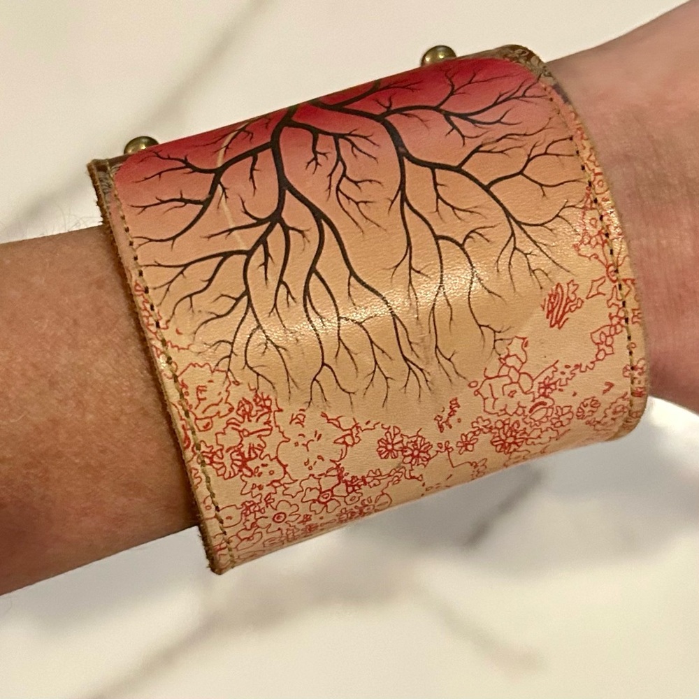 Handmade Tree Design Leather Wristband Cuff Bracelet w/ Secret Stash Pocket - Picture 3 of 8